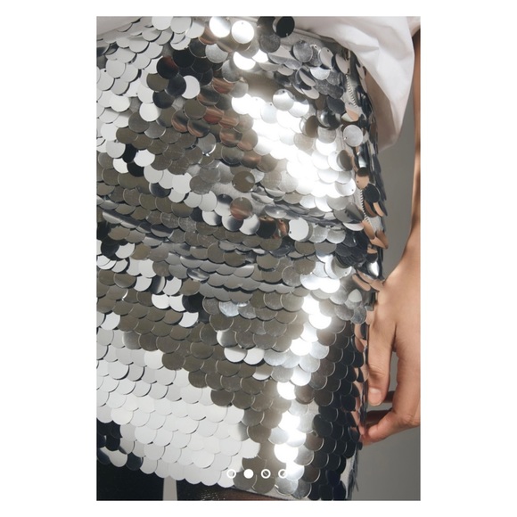 NWT Anthropologie Endless Rose Sequin Mini Skirt in Silver  Size Small - Picture 2 of 7